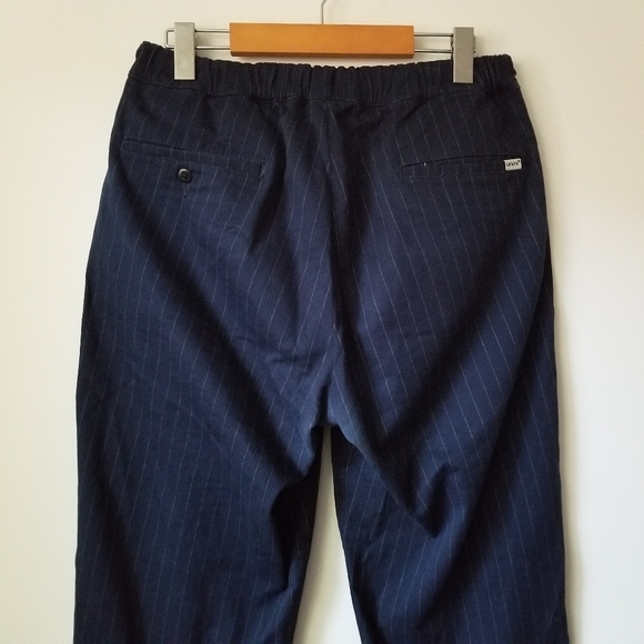 LEVI'S Premium Pull On Taper Pants Navy Blue Pinstripe Size S - Picture 6 of 16